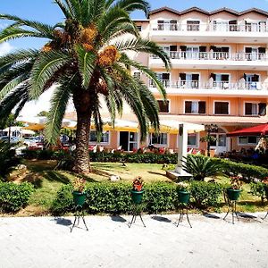 Hotel Nirikos